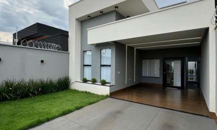 Casa com 3 quartos à venda no Centro, Balneário Camboriú 