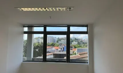 Sala Comercial - Locação no Condomínio Alfa Corporate – São Cristóvão / RJ