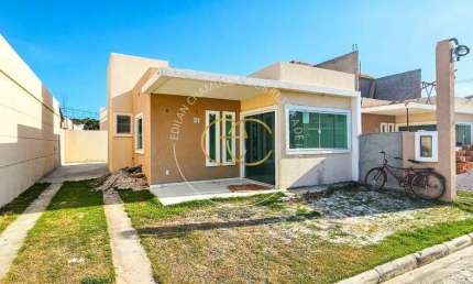 Casa com 2 quartos à venda na Rua do Pesque e Pague, sn, Abrantes, Camaçari por R$ 415.000