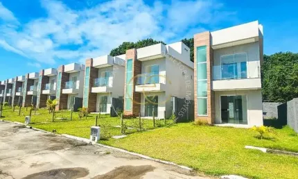 Casa com 3 quartos à venda na Rua Sucupió, Abrantes, Camaçari por R$ 420.000