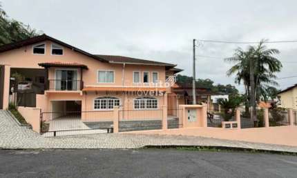 Casa ampla para locação no Floresta Joinville/SC 132.94m²