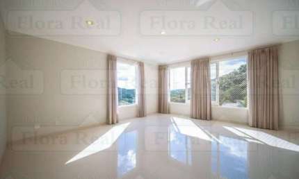 Residencial Valville 1 - Casa Alto Padrão para Venda em Alphaville Santana de Parnaíba-SP