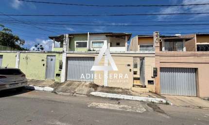 Lauro de Freitas | Casa ampla | 4 Suítes com closet | Jacuzzi | Piscina com hidro | Área gourmet | 300m²
