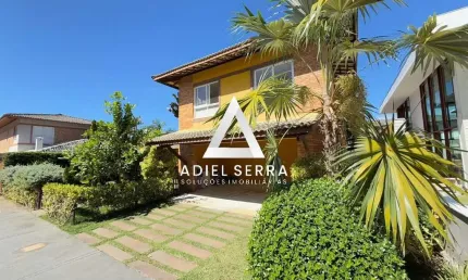 Stella Maris | Acesso Privativo à Praia | 4 Suítes | Suíte Master | 295m² de Área Construída | 500m² de terreno | Total Infraestrutura de Lazer