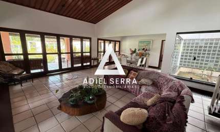 Pedras do Rio | Portão | 690m² | 7/4 | Piscina Privativa | 3 Suítes | Terreno Amplo de 2.000m² | 6 Vagas