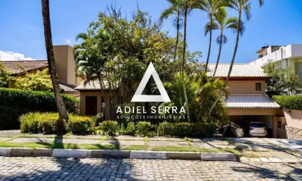 JARDIM CALIFÓRNIA | PITUAÇU | CASA 4/4 | 380m² | 3 SUÍTES | PISCINA | ENERGIA SOLAR | 922m² DE TERRENO