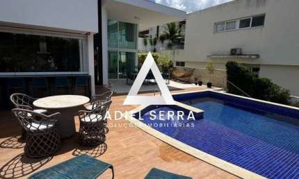 Alphaville Salvador 2 - 450m² - 4 suítes sendo 3 com Closet - Piscina c/ Borda Infinita - 1 Hidro - Pé Direito Duplo - 4 Vagas - Dependência Completa