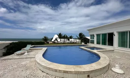 Interlagos - 2.000m² total - PORTEIRA FECHADA - 6 quartos - 5 suítes - Closets -  Área Gourmet - Piscinas - Salão de jogos - 6 vagas
