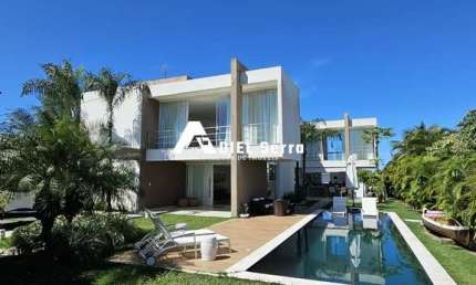 Busca Vida - 820m² total - 4 suítes - Master c/ closet - Escritório - Dependência completa - Piscina - Área gourmet - Depósito - 6 vagas