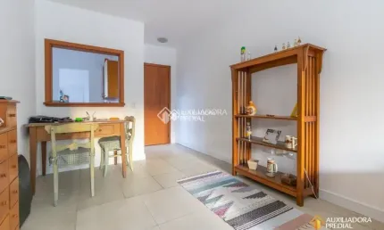Apartamento com 66 m² de área privativa, composto por 2 dormitórios
