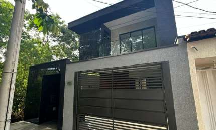 Casa com 3 quartos à venda na Cidade Nova, Governador Valadares 