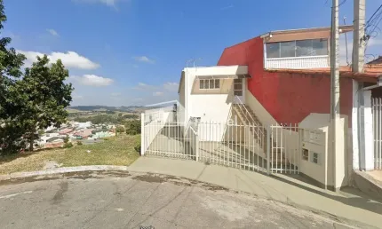 Sobrado com 2 unidades independentes – bairro tranquilo em são josé dos campos – ideal para morar e investir