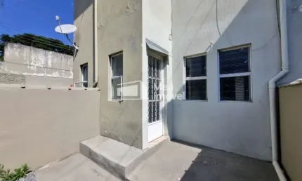 Casa com 2 quartos para alugar na Cidade Jardim, Jacareí 
