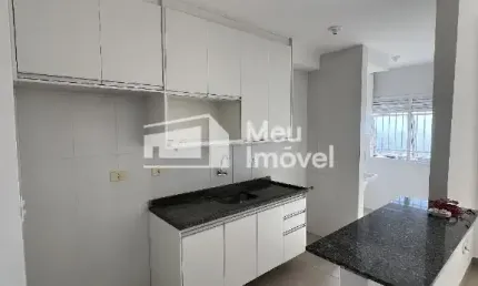Apartamento com suíte e cozinha planejada no condomínio das palmeiras