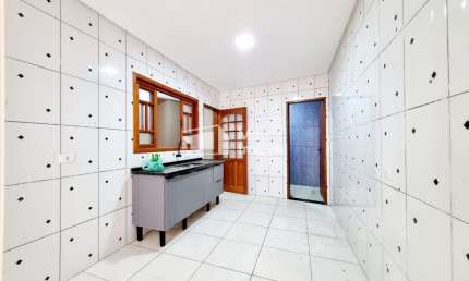 Aluguel - Casa 3 Dormitórios, Sendo 1 Suíte – Jardim Nova República – Zona Sul – São José dos Campos
