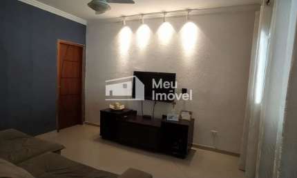 LUC Aluga Casa 3 Quartos com Piscina Bairro Vila das Flores - Zona Sul - São José dos Campos