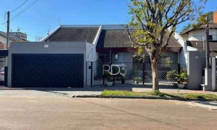 Sobrado com 5 dormitórios para alugar, 400 m² por R$ 7.500/mês - Mediterrâneo - Londrina/PR