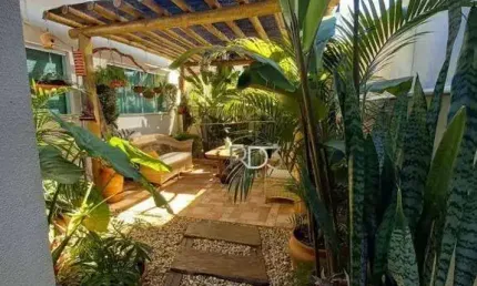 Casa com 3 dormitórios para alugar, 150 m² por R$ 8.000,00/mês - Esperança - Londrina/PR
