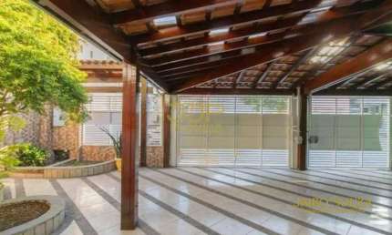 Casa Térrea 4 Dormitório 3 Suites - Jardim Paraventi