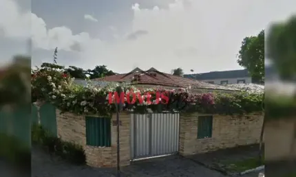 Casa no Cristo com 03 quartos sendo 01 suíte e 02 salas