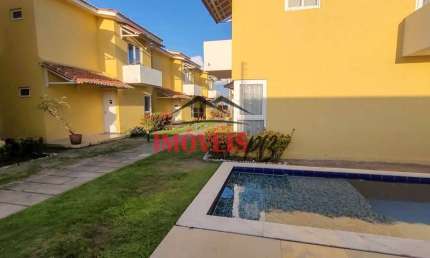 linda casa com 2 suítes em condomínio fechado em Praia Bella