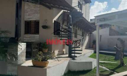 Casa 1º andar em Tabatinga I a 300 m da praia com 5 suítes