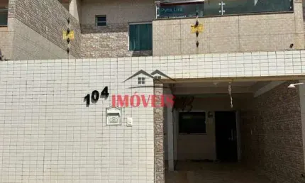 Casa na praia de carapibus com 2 suítes com sacada vista mar.