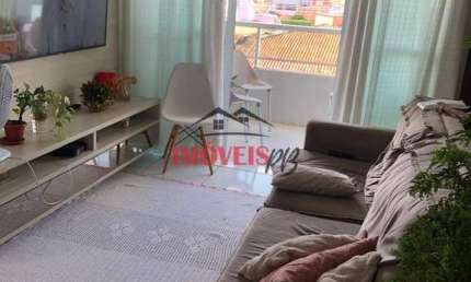 Apartamento nos Bancários, com ótima localização, com moveis planejados.