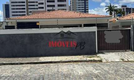 Casa no Bairro dos Estados super ampla e arejada com 4 quartos.