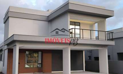 Casa no Alphaville Paraíba com 350 m² de área construída, com 4 suítes.