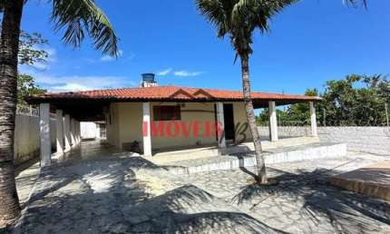 Casa na Praia do Amor super ampla e arejada, com excelente localização.