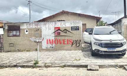 2 casas no mesmo Terreno no Valentina e ótima localização.