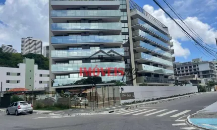 Apartamento na Praia de Cabo Branco a menos de 150 metros da orla.