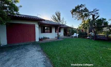 Casa com 3 quartos à venda na Rua Parana, 1738, Nova Tramandaí, Tramandaí por R$ 330.000