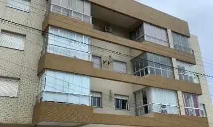 Apartamento para alugar na Julio de Castilhos, 288, Barra, Tramandaí por R$ 2.000