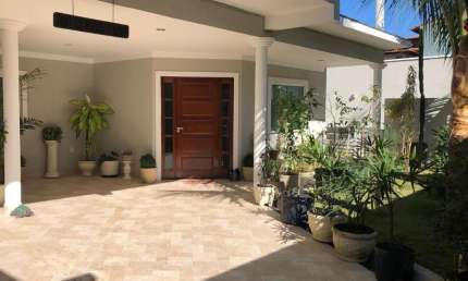 Casa para Venda em Araruama, Praia do hospício, 5 dormitórios, 2 suítes, 2 banheiros