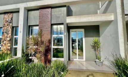 Casa com 2 quartos à venda na Rua Flávio Scheffer, 1379, Guarani, Capão da Canoa, 65 m2 por R$ 330.000