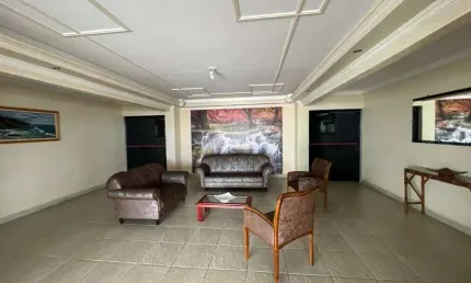APARTAMENTO COM 2 DORMITÓRIOS DE FRENTE AO MAR NA VILA CAIÇARA