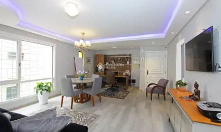 Apartamento com 123m² 3 quartos 1 vaga à venda no bairro Petrópolis em Porto Alegre