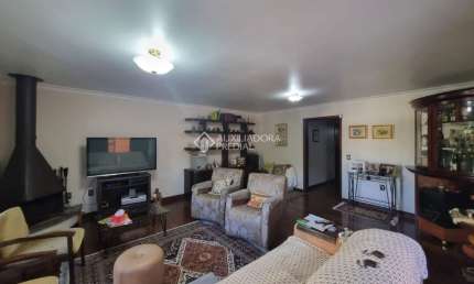 Casa 2 andares individualizadas de 5 dor ,2 suítes garagem para 3 carros