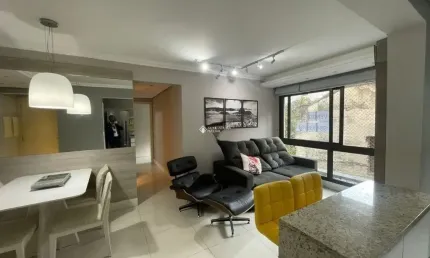 Apartamento de 2 quartos com vaga no Centro Histórico