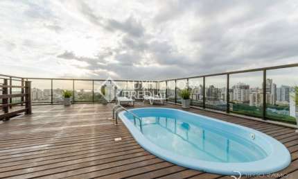 Apartamento de 2 dormitórios , 1 suíte  , 1 garagem , novo e desocupado no Menino Deus