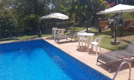 chácara a venda 3 quartos, 2.700m&#178; porteira fechada, R$ 550.000