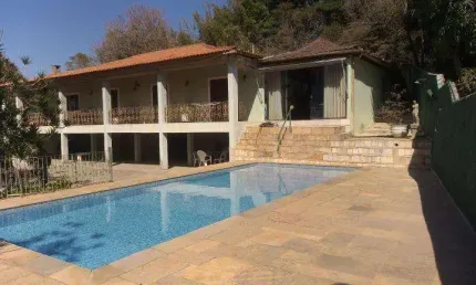 chácara a venda com 3 quartos sendo 1 suíte, 17.000m&#178;, R$ 1.200.000