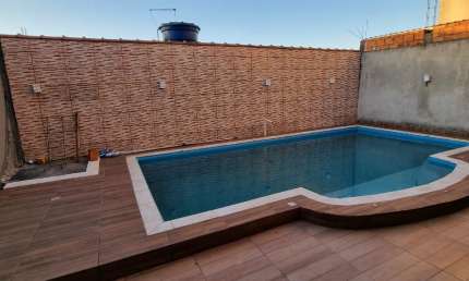 Oportunidade Única em Itaqua! Casa dos Sonhos à Venda!