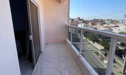 Sobrado à Venda com Edícula e Salão Comercial em Itaquaquecetuba