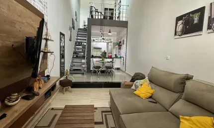 Excelente casa moderna à venda em Itaqua com 2 quartos, 2 vagas. Negociação direto com dono