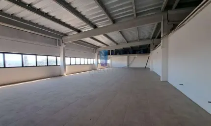 Sala Comercial Nova com 270 m² em Complexo comercial