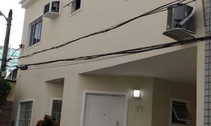 EXCELENTE CASA DE VILA COM PERFIL FAMILIAR PLANEJADA COM TODA SEGURANÇA,