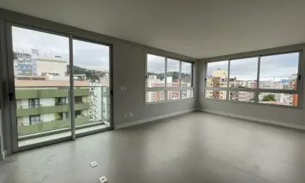 Imóvel para venda tem 118 metros quadrados com 3 quartos em Centro - Florianópolis - SC